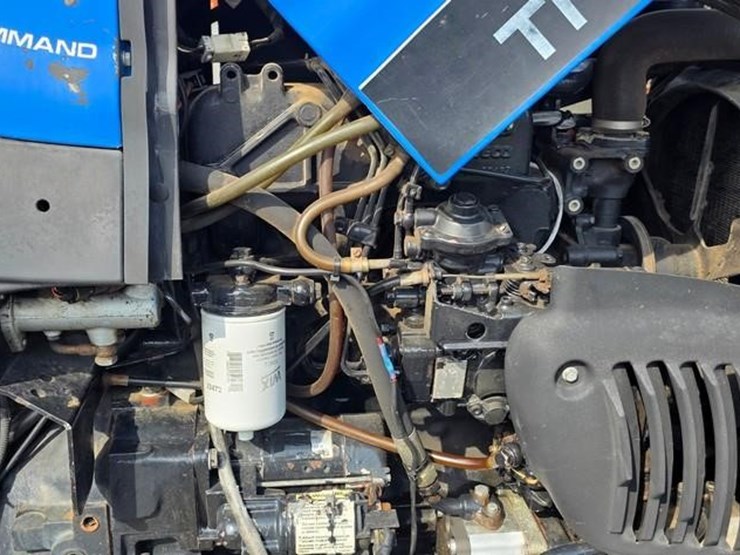 new-holland-tn75-image-37