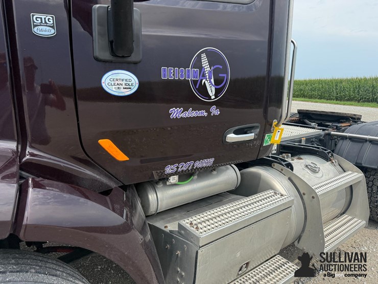 2020-peterbilt-579-image-15