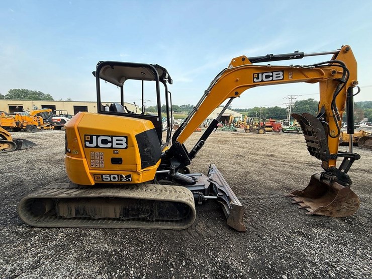 2022-jcb-50z-1-image-5