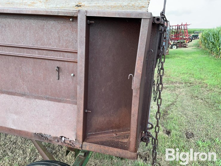 john-deere-11-image-12