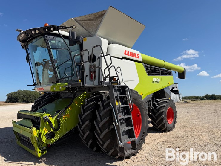 2022-claas-lexion-8600-image-1
