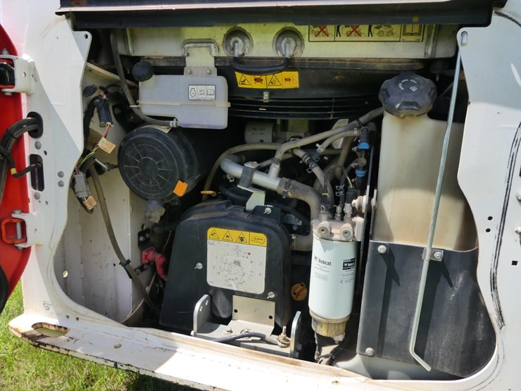 2022-bobcat-t76-image-9