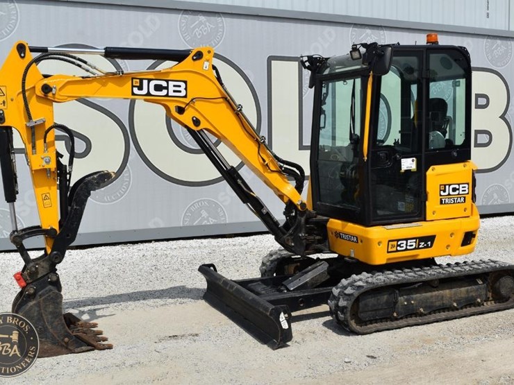 2024-jcb-35z-1-image-2