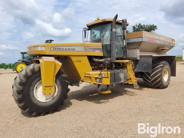 john-deere-6081-image-1