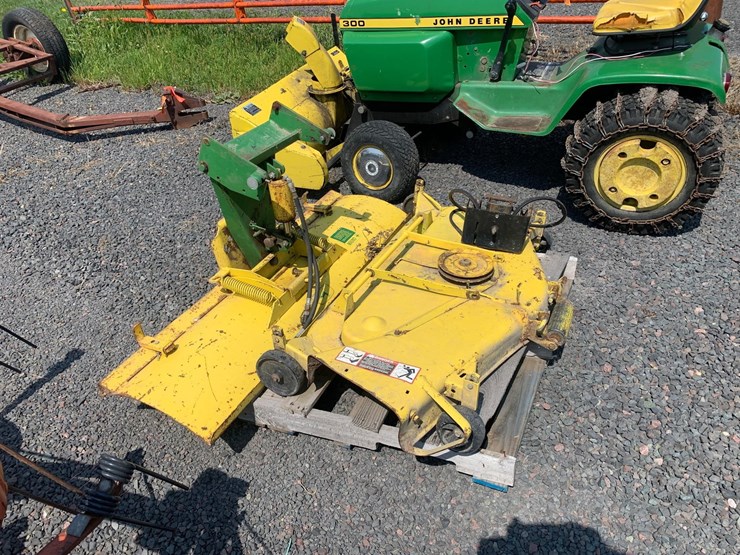 john-deere-300-image-35