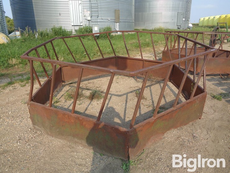 round-bale-feeder-image-3