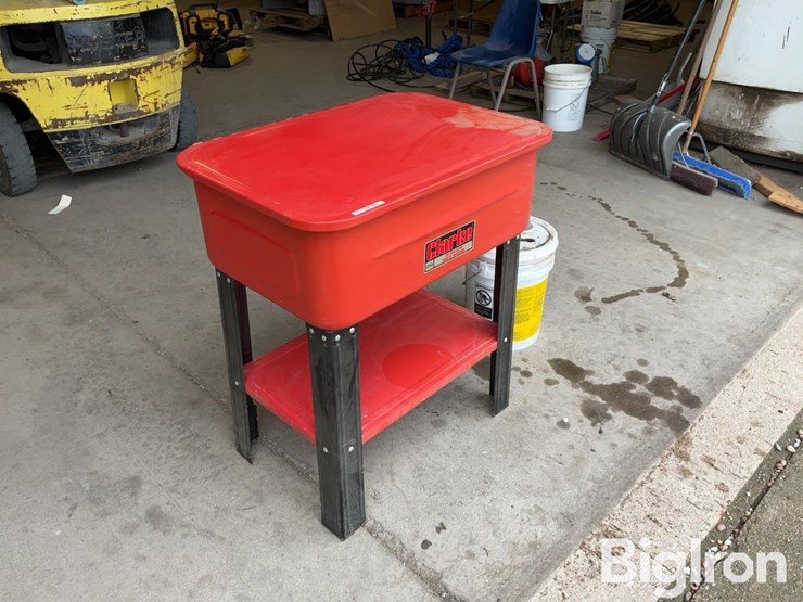 clarke-20-gal-parts-washer-table-image-3