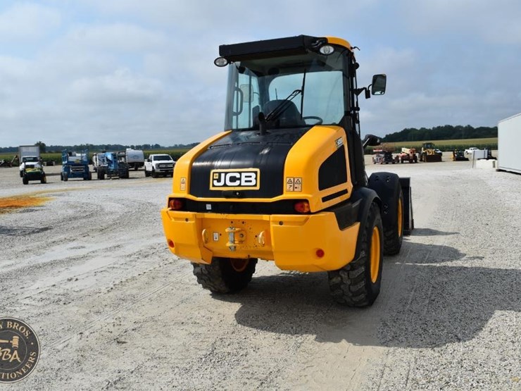 2023-jcb-409-image-18