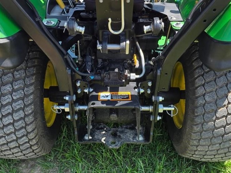 john-deere-1025r-image-14