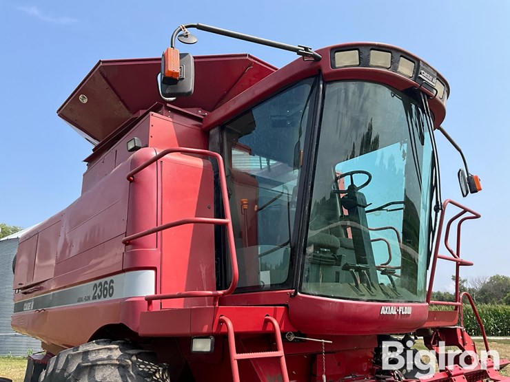 2000-case-ih-2366-image-10