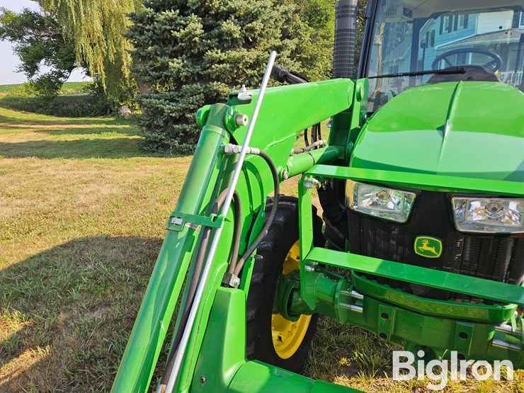2020-john-deere-5075e-image-14