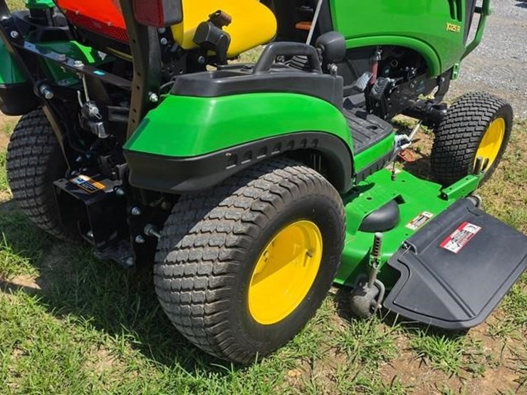 john-deere-1025r-image-10