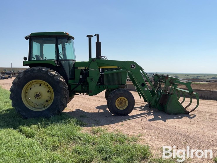 1989-john-deere-4455-image-4