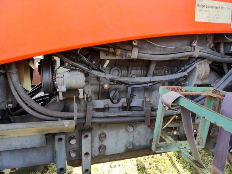 2013-kubota-m135gx-image-10