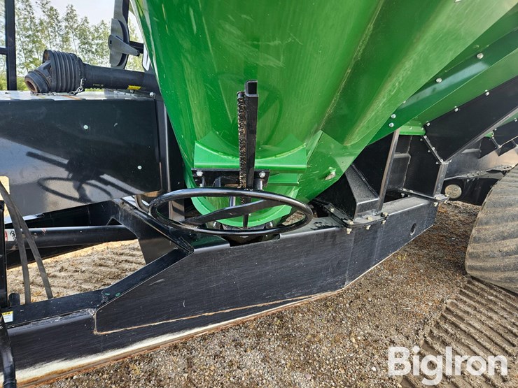 2022-demco-2200-grain-cart-image-12