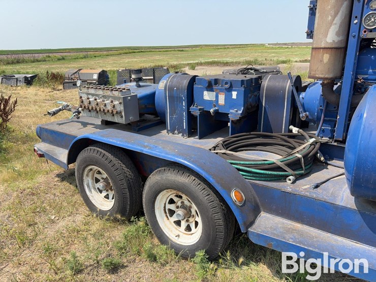 tritan-51020ss-diesel-water-pump-on-t/a-flatbed-trailer-image-15
