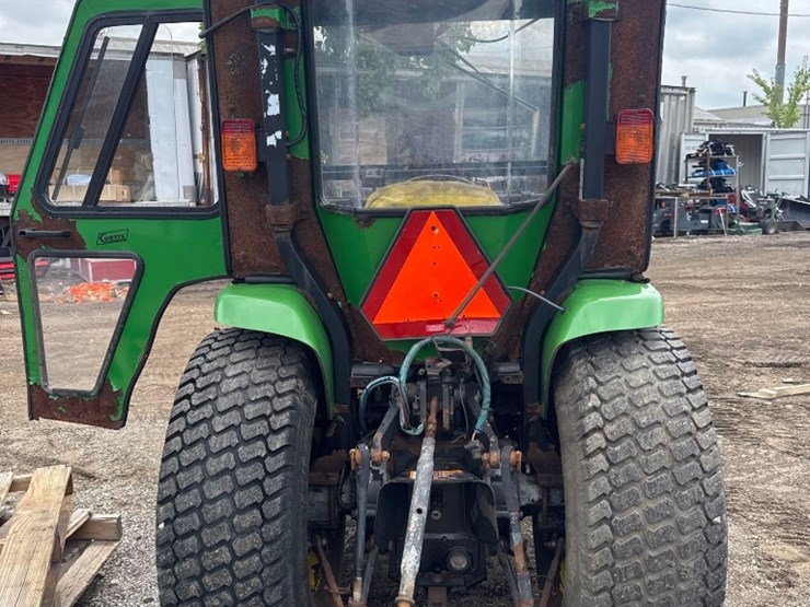 john-deere-4300-image-3