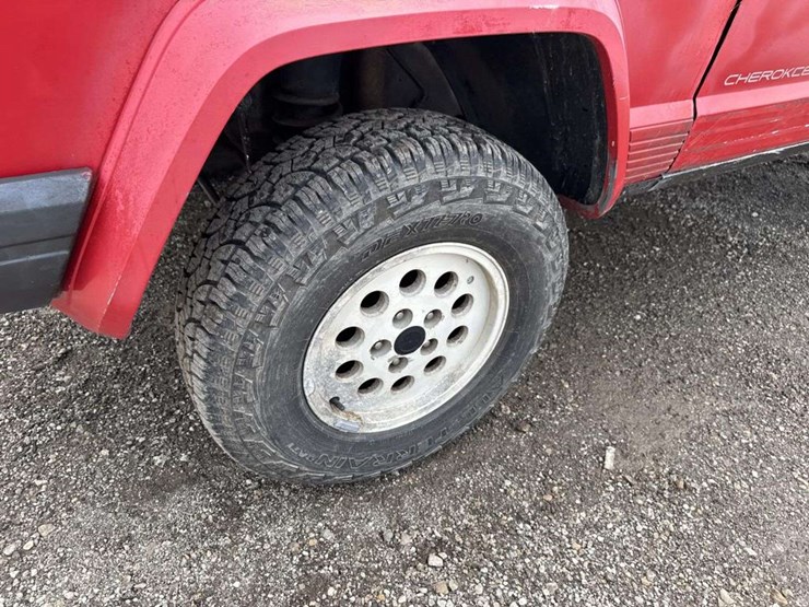 1996-jeep-cherokee-image-5