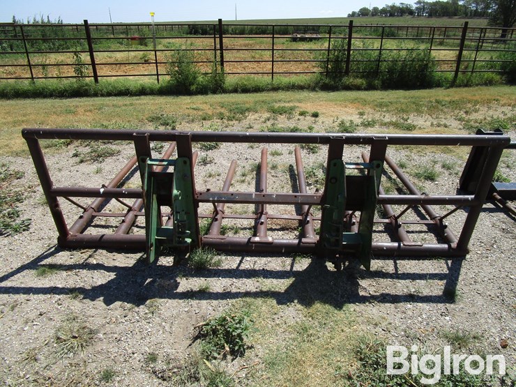 john-deere-725-image-6