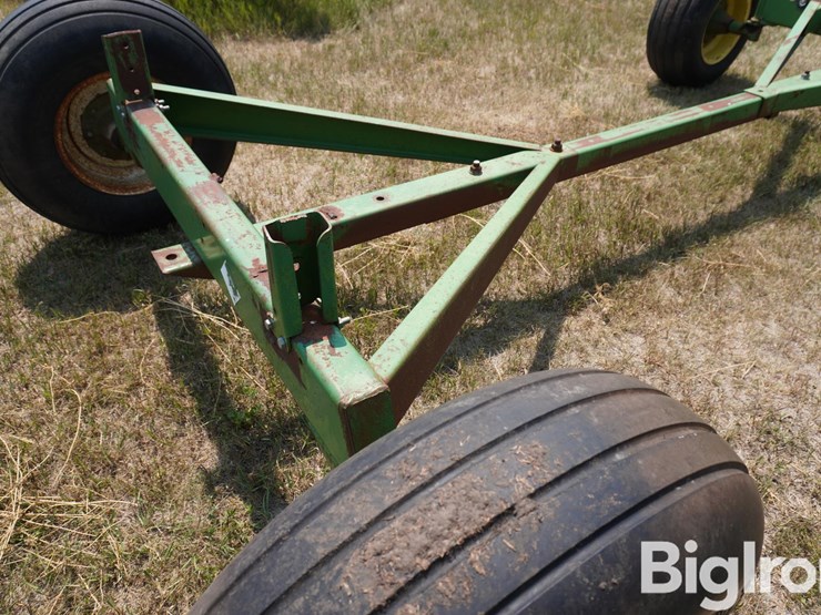 john-deere-1075-image-11