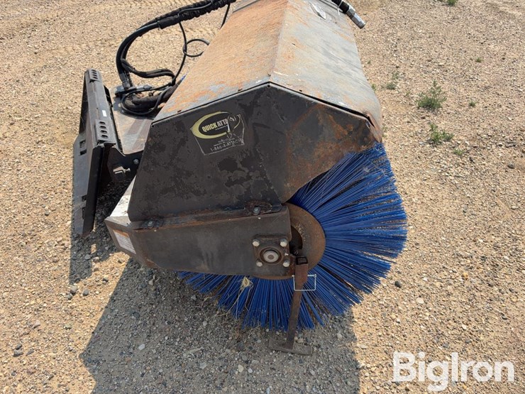 quick-attach-7’-sweeper-broom-attachment-image-10