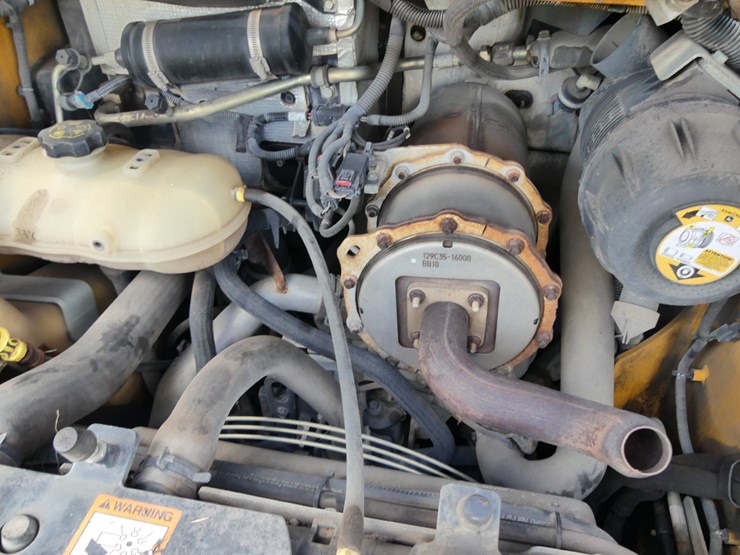 deere-317g-image-10