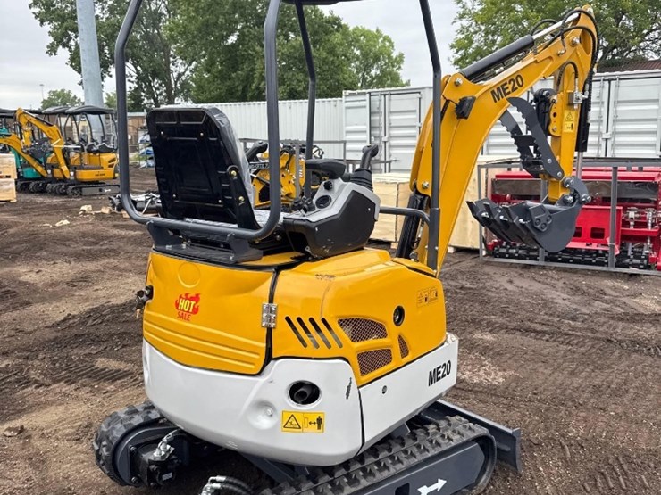 new-sd-lanch-co-mini-diesel-excavator-model-me20-image-7