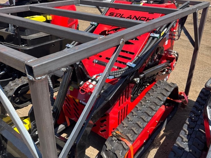 new-sd-lanch-co-mini-stand-on-skidloader-model-ssl60-image-2
