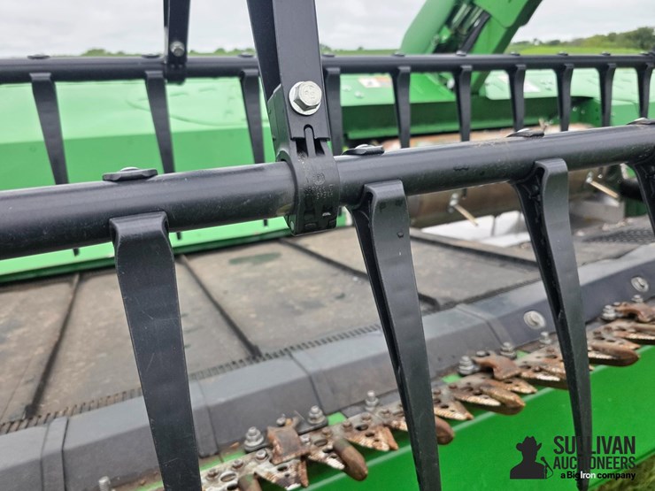 2021-john-deere-rd45f-hydraflex-draper-head-image-17