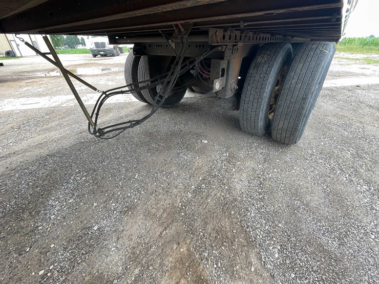 #439-•-2011-wabash-semi-trailer-(has-wi-title)-(denmark,-wi)-image-13