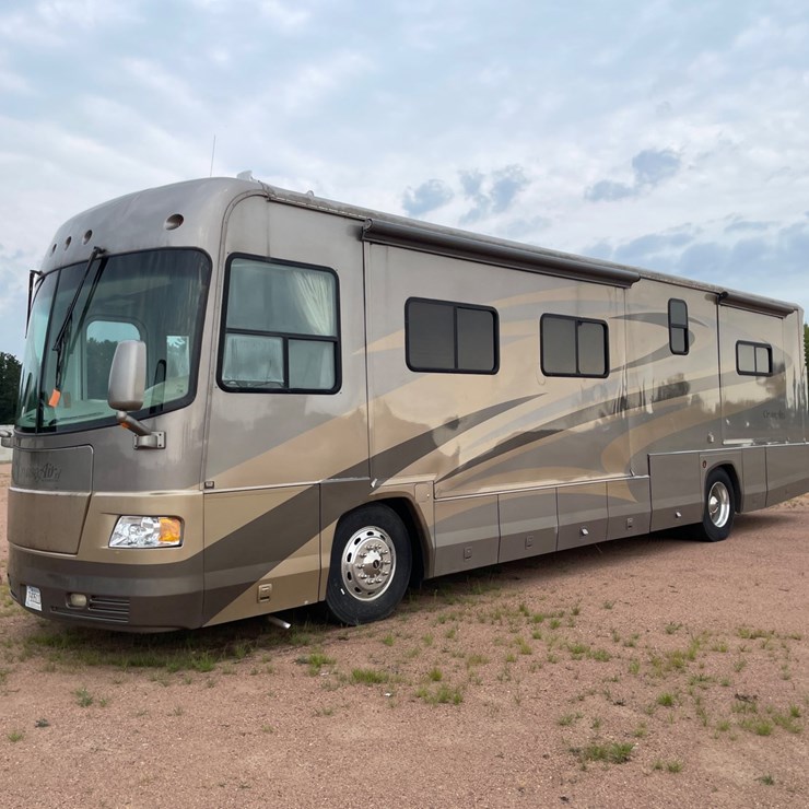 #304 • 2005 Georgie Boy Cruise Air XL 3845TS RV (Has MT Title) (Mosinee, WI)