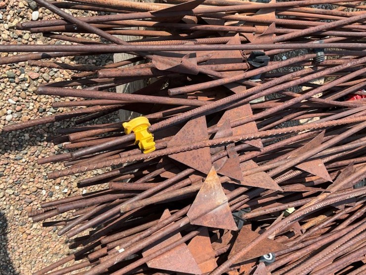 electric-fence-posts-image-9