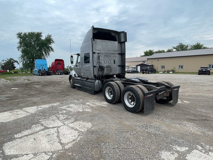 2016-international-prostar-image-3