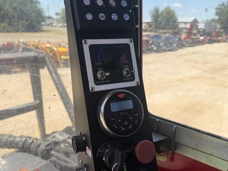 2021-lamtrac-ltr-6170t-image-17
