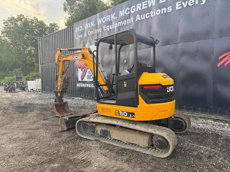 2022-jcb-50z-1-image-2