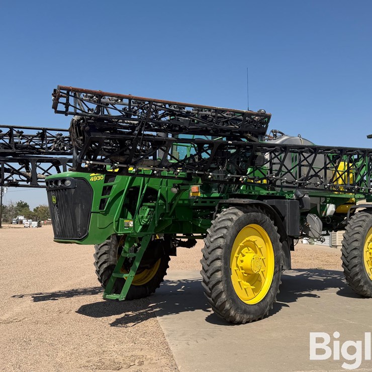 JOHN DEERE 4930