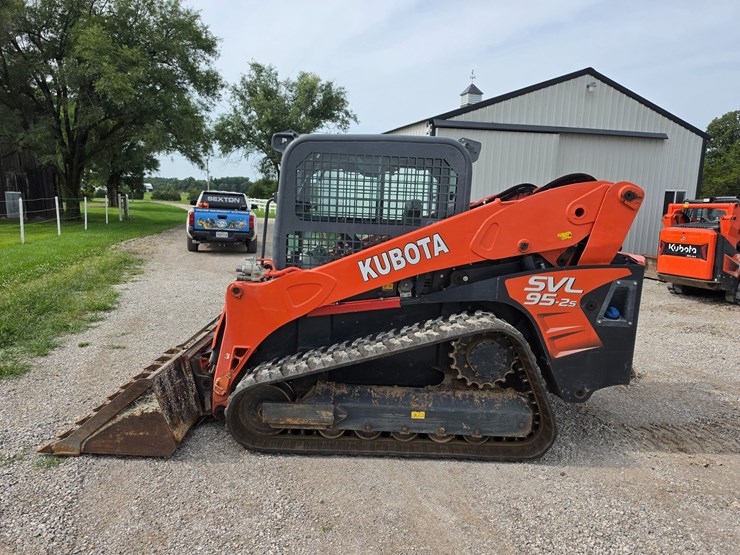 2018-kubota-svl95-2s-image-2