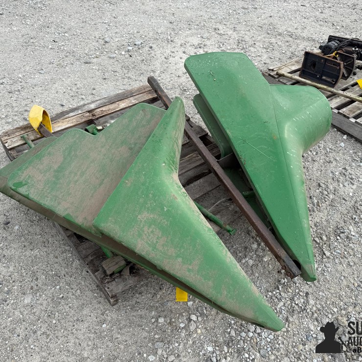 JOHN DEERE 2