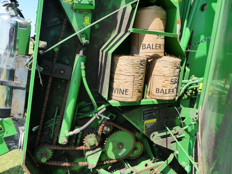 2005-john-deere-467-image-13