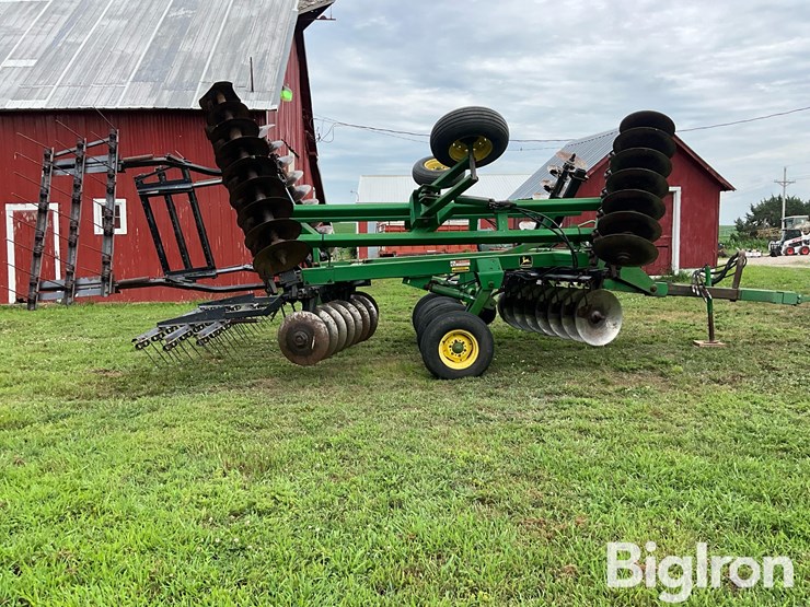 john-deere-630-image-4