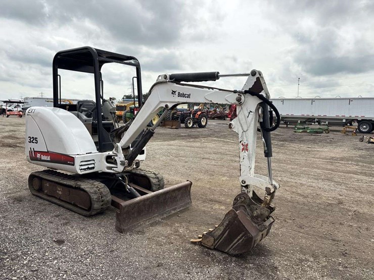 bobcat-325-image-4