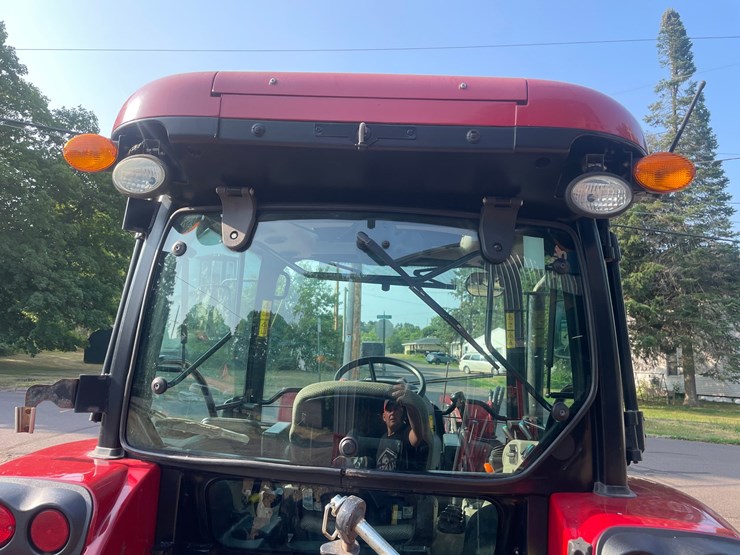 2019-case-ih-farmall-75a-image-30