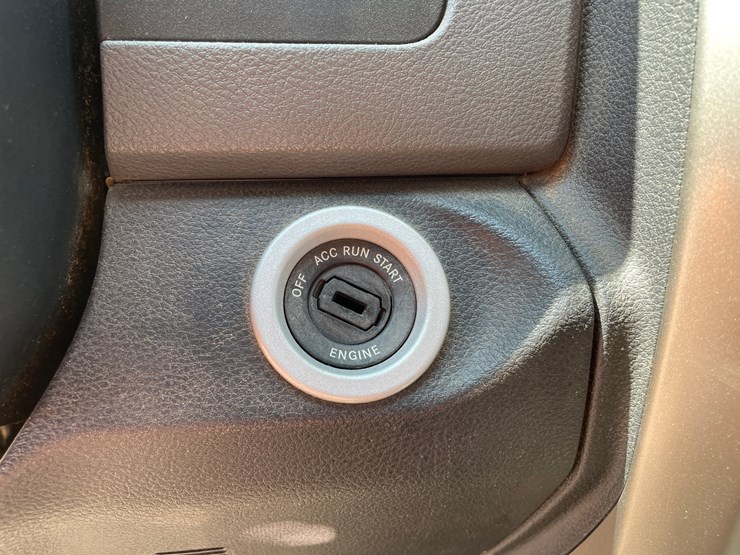 2013-dodge-1500-image-135
