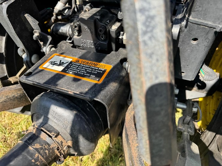 2014-john-deere-1023e-image-60