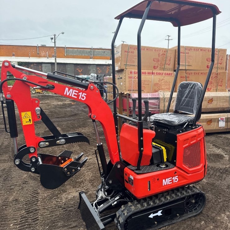 New SD Lanch Co Mini Excavator Model ME15