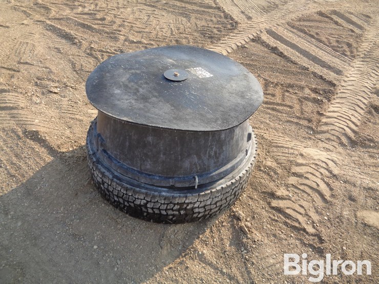 cattle-mineral-feeder-image-3