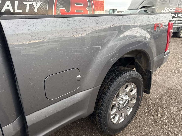2021-ford-f250-lariat-image-22