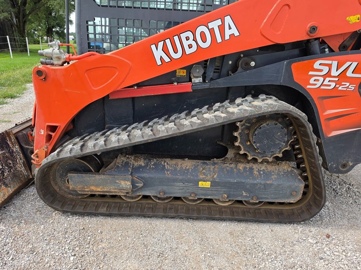2018-kubota-svl95-2s-image-30