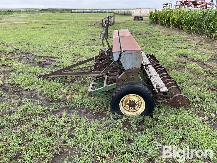 john-deere-10-image-8