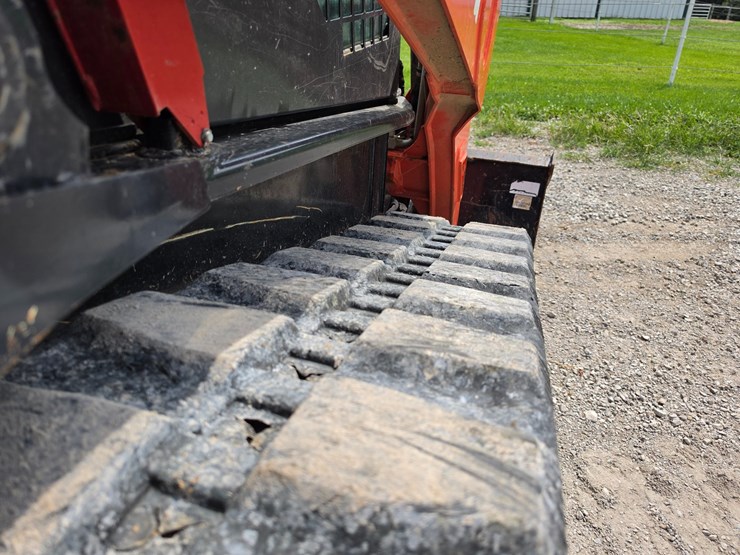 2024-kubota-svl75-3-image-45